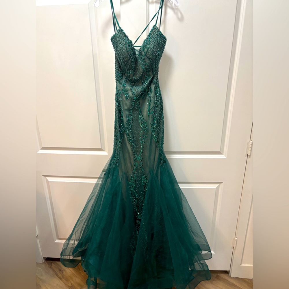 David & Johnny Evening Prom Gown worn for 1 hour! LIKE BRAND NEW